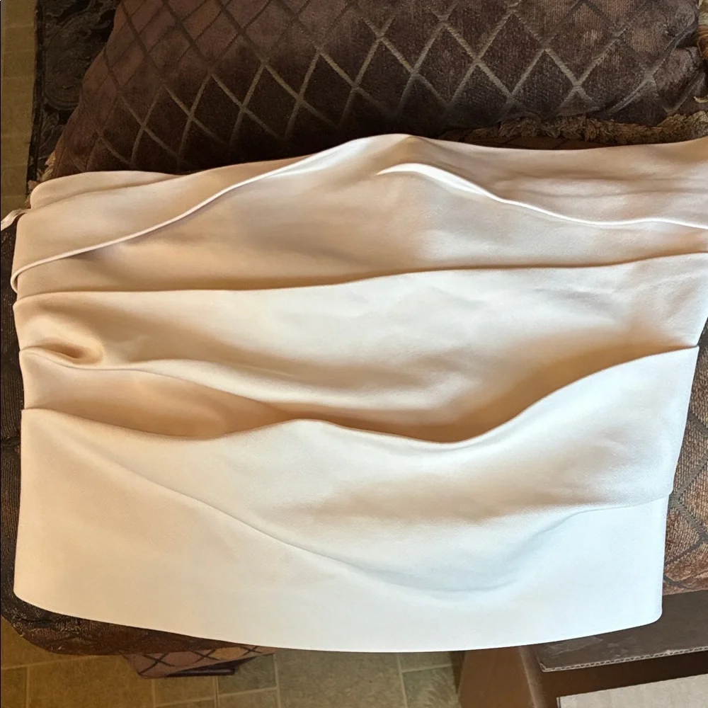 Elegant Cream Women's Blouse - Picture 2 of 6